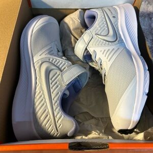 Nike star Runner 2 Sneakers Size 3